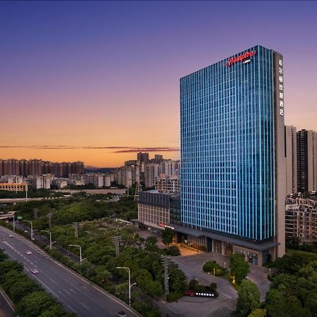 Отель Hampton By Hilton Nanning Jiangnan Экстерьер фото